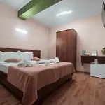 招待所 Amir 3*