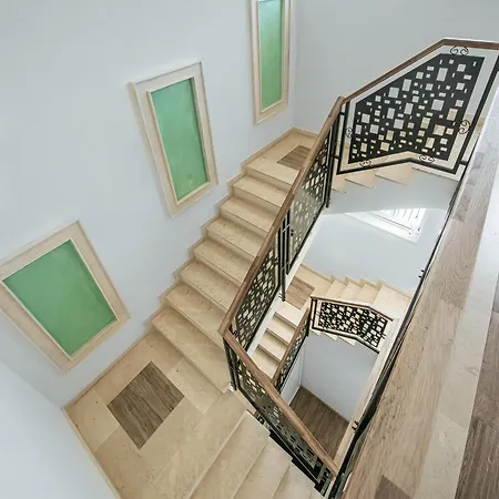 Guest house Amir