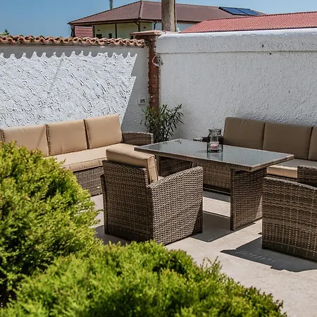 Amir Guest house